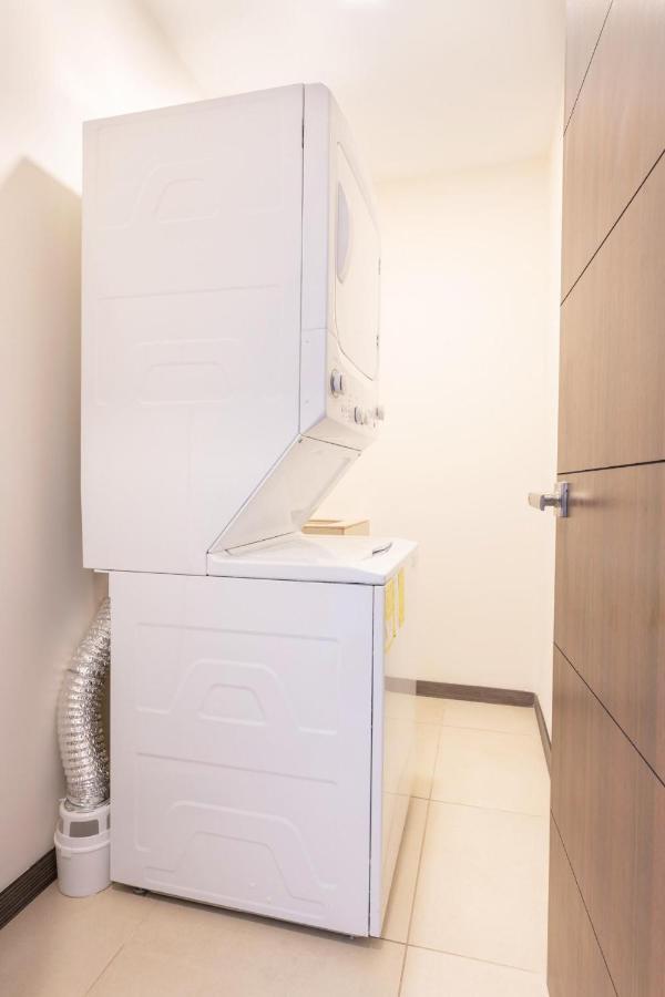 Boulevard Park Apto #27 - 2Bdrm - Selena Segura Heredia Bagian luar foto